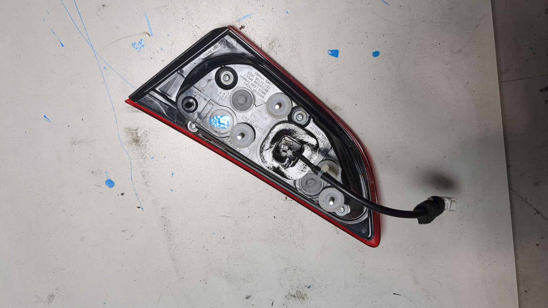 Фонарь задний внутренний левый