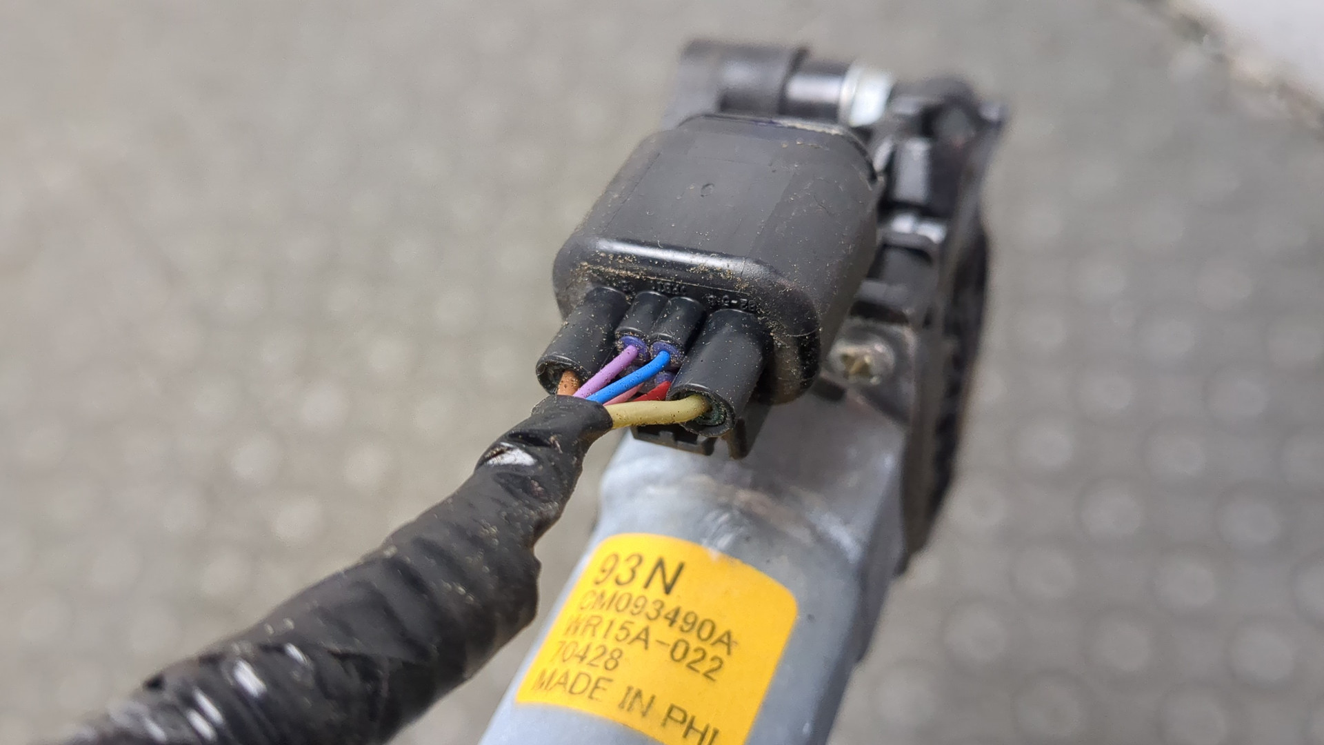 Стеклоподъемник электр. задний правый