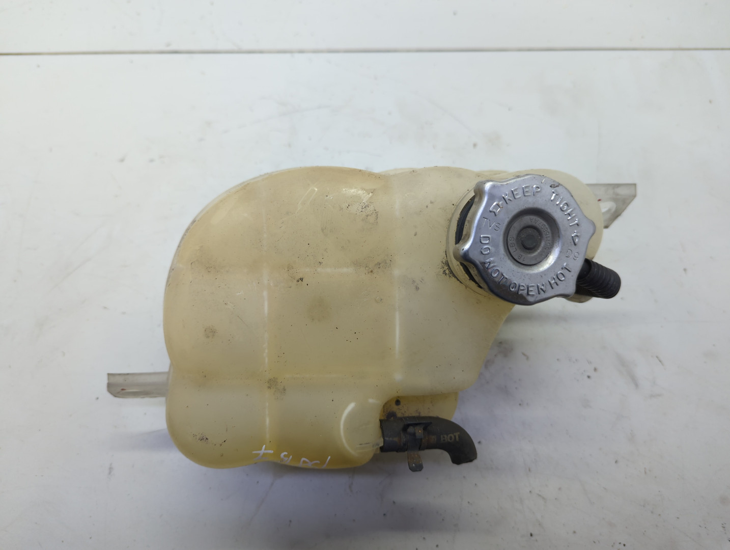 Бачок расширительный