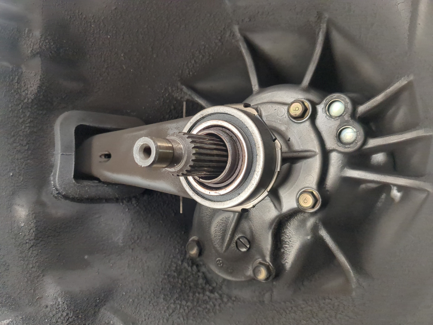 МКПП (механическая коробка переключения передач)