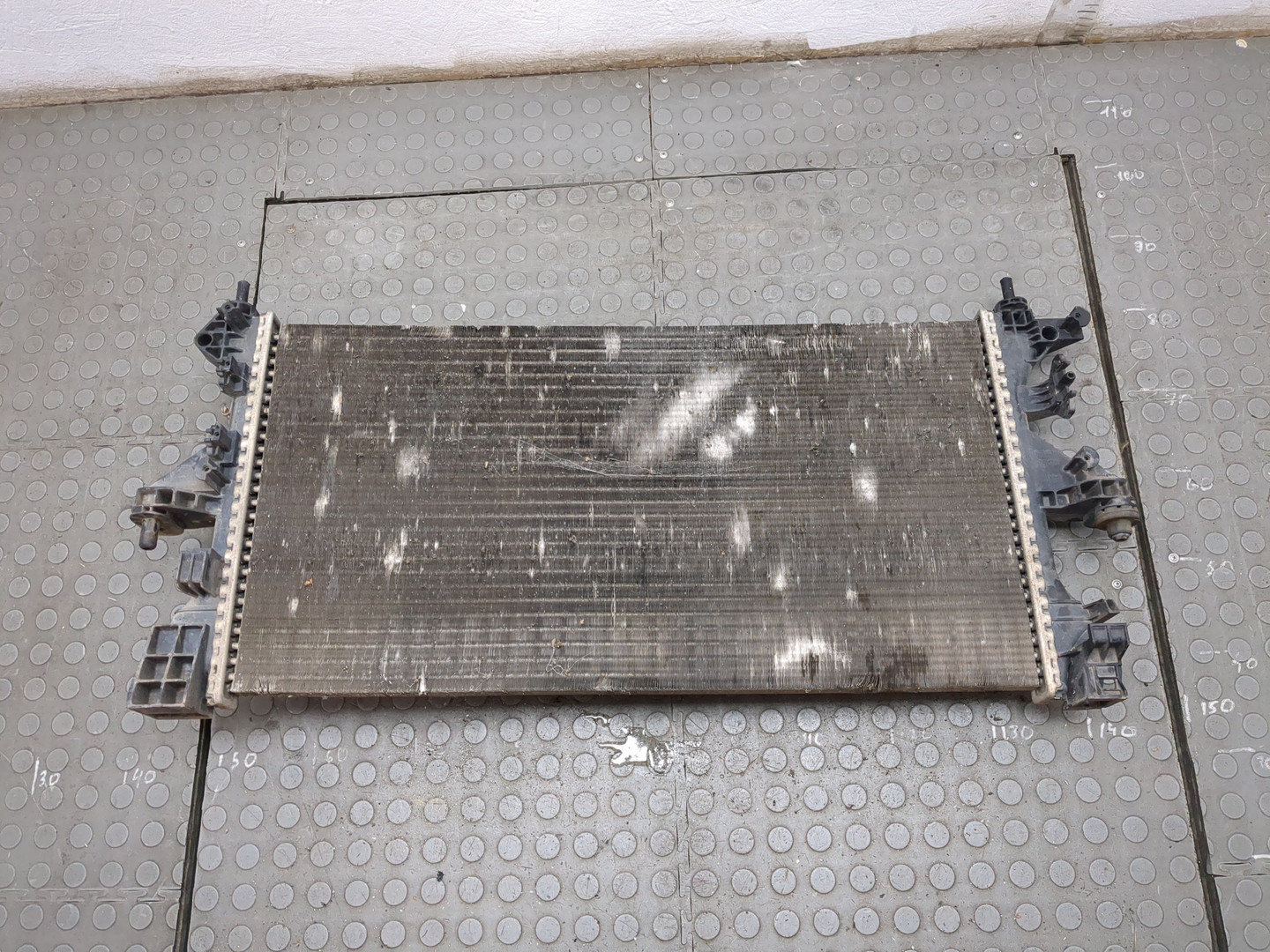 Радиатор охлаждения двигателя основной