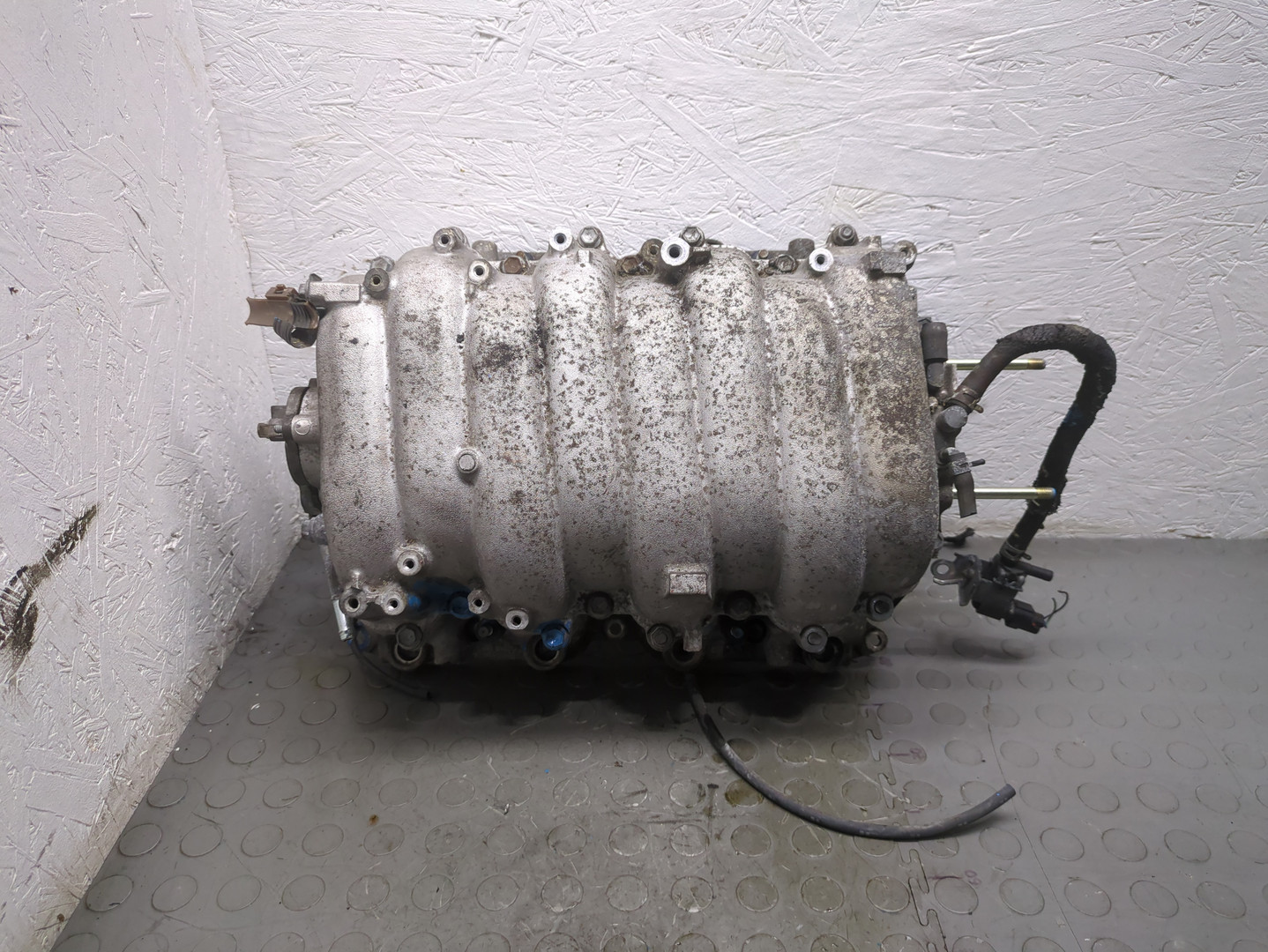 Коллектор впускной