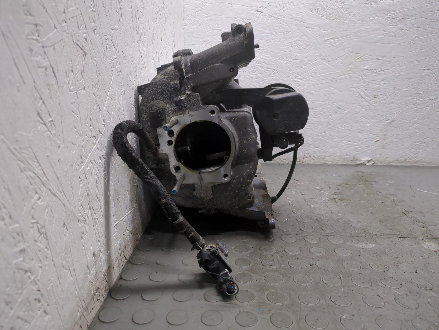 Коллектор впускной