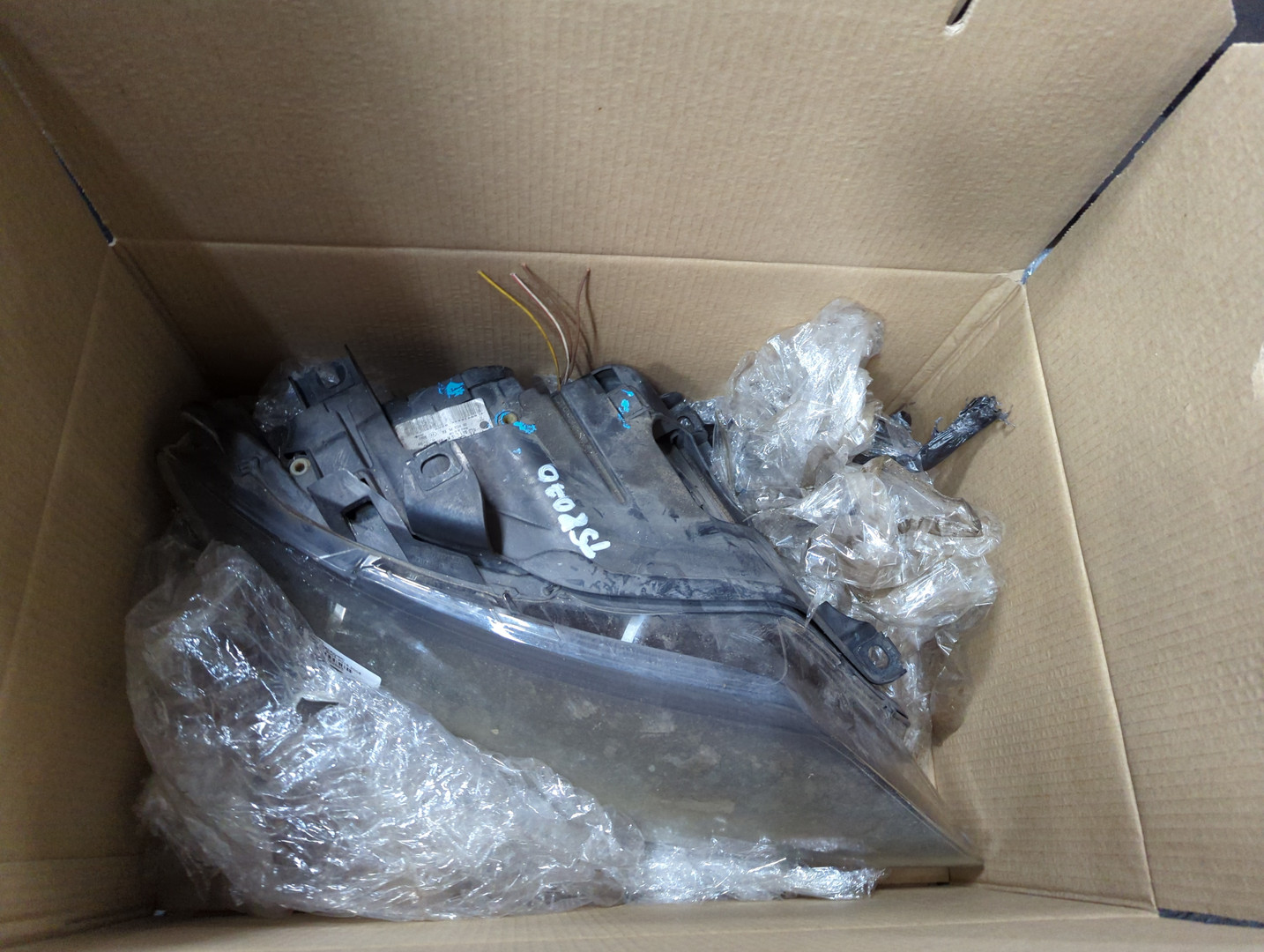 Фара правая