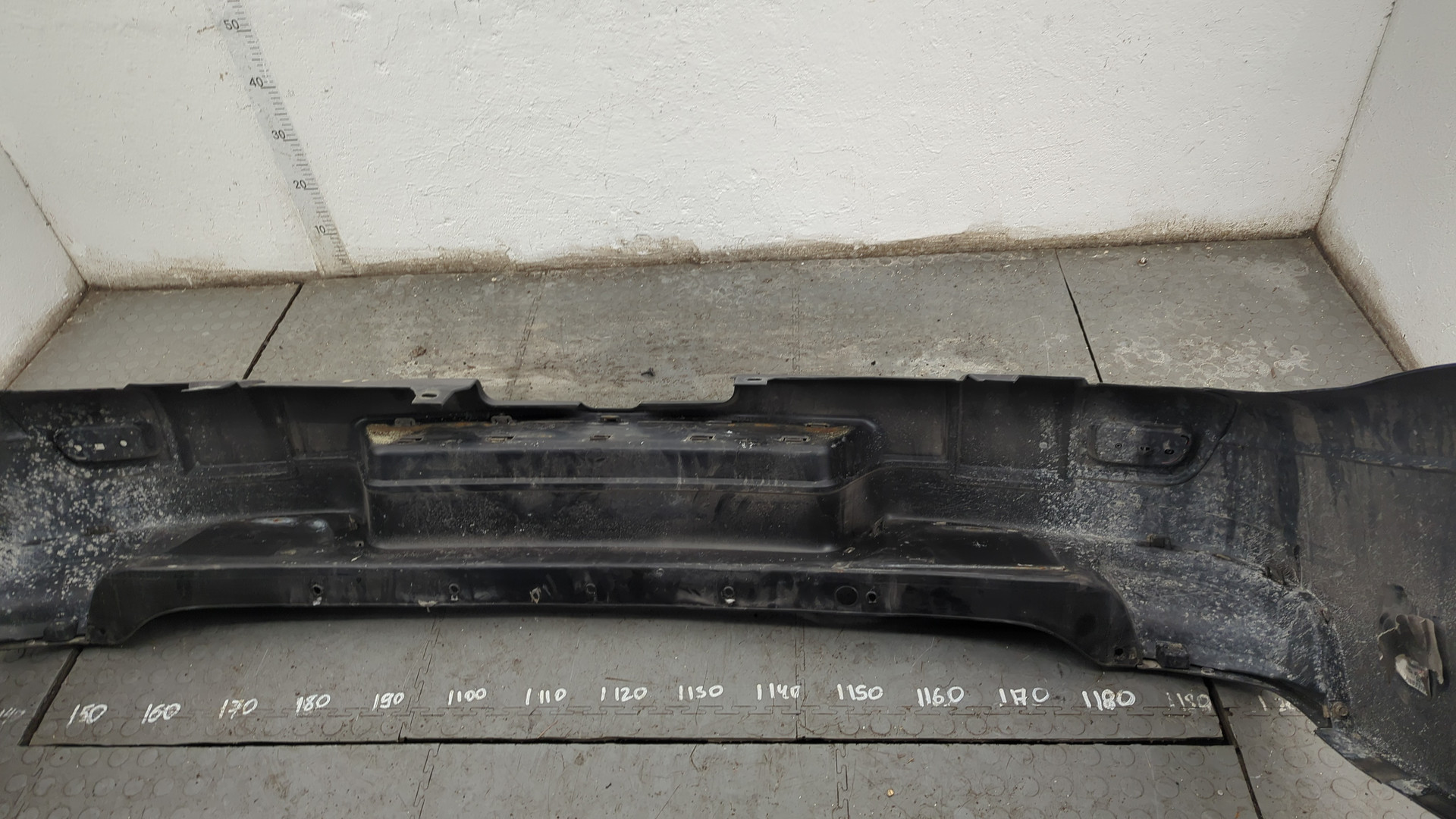 Бампер задний