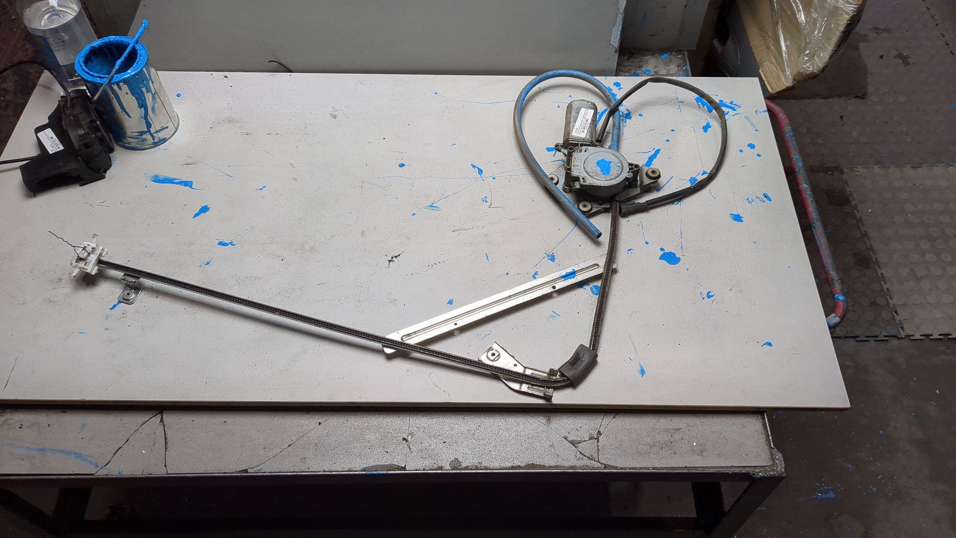 Стеклоподъемник электр. передний правый