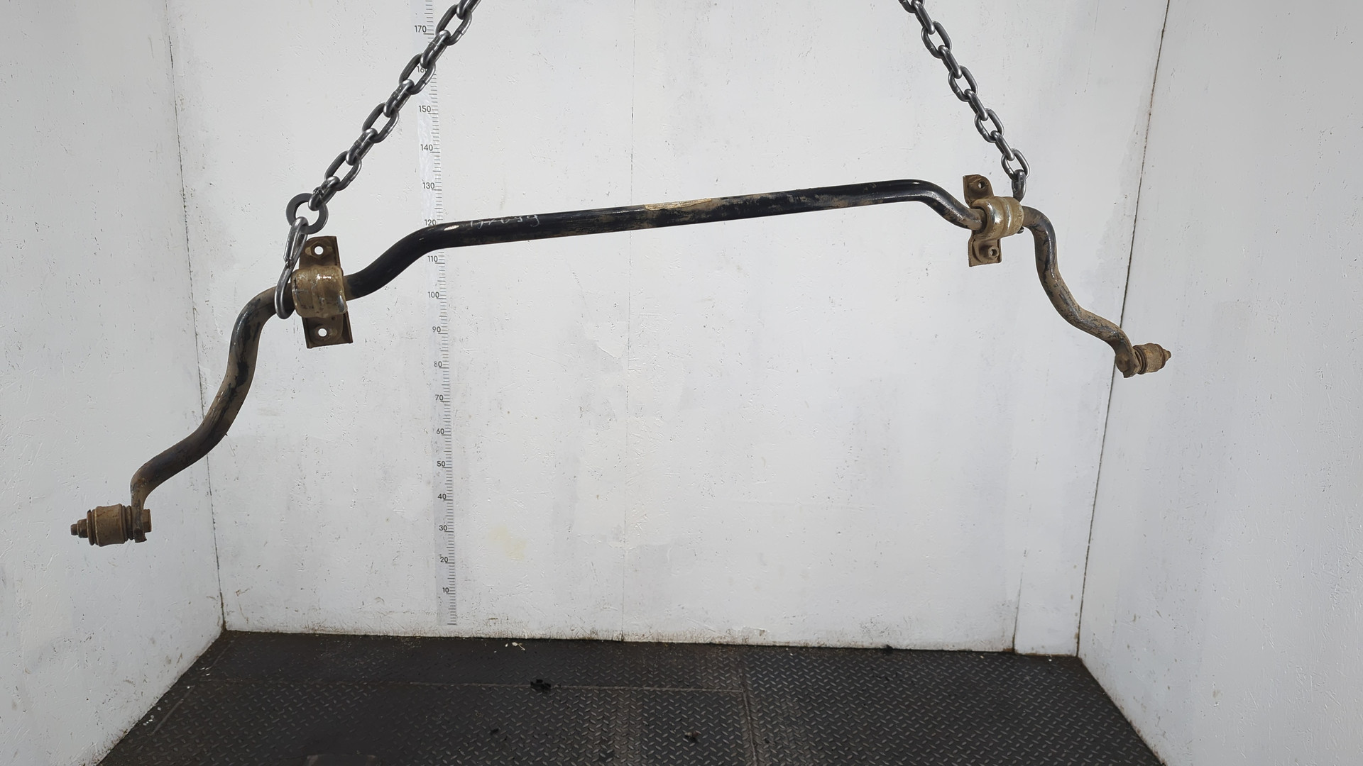 Стабилизатор передний