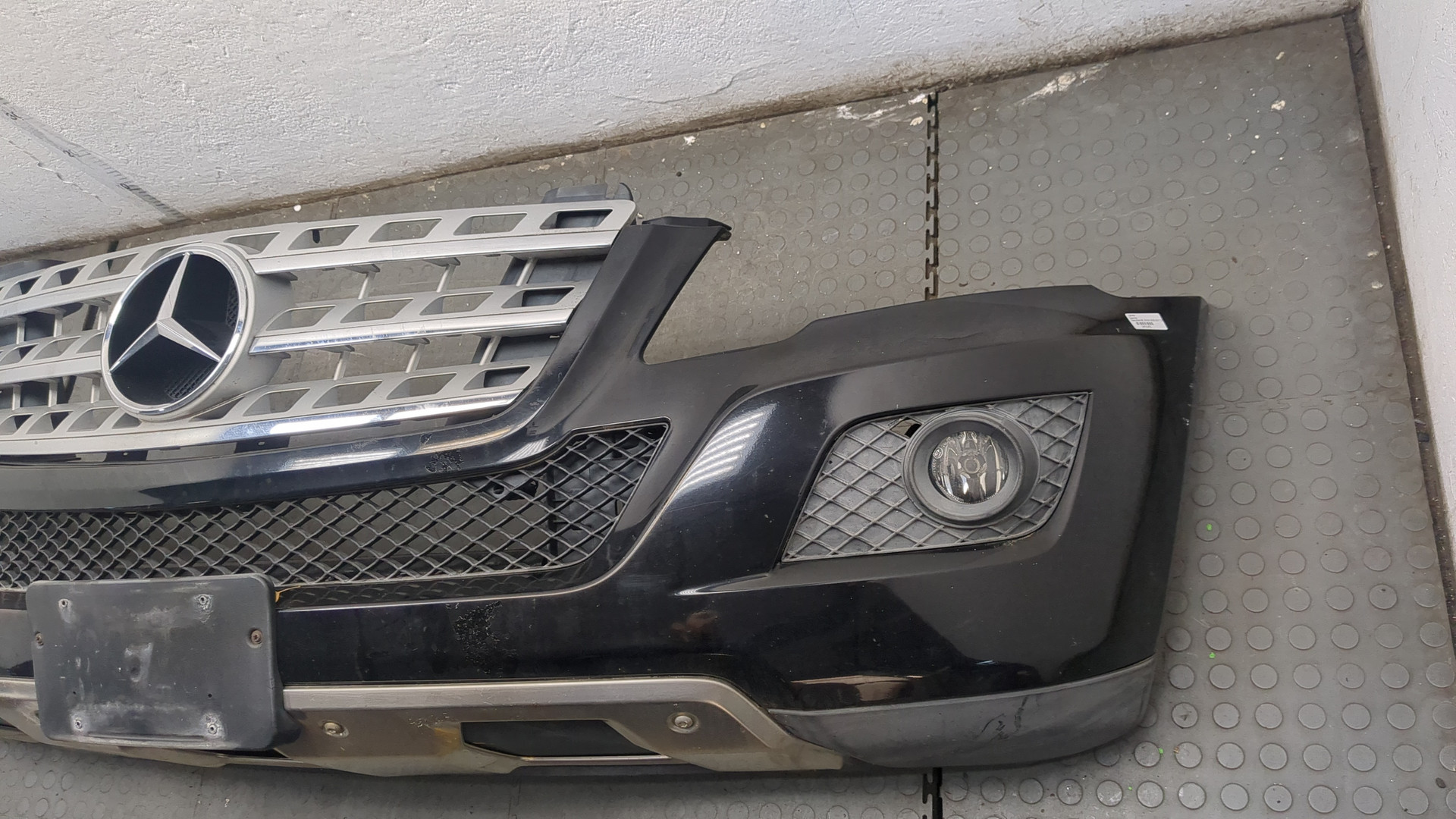 Бампер передний