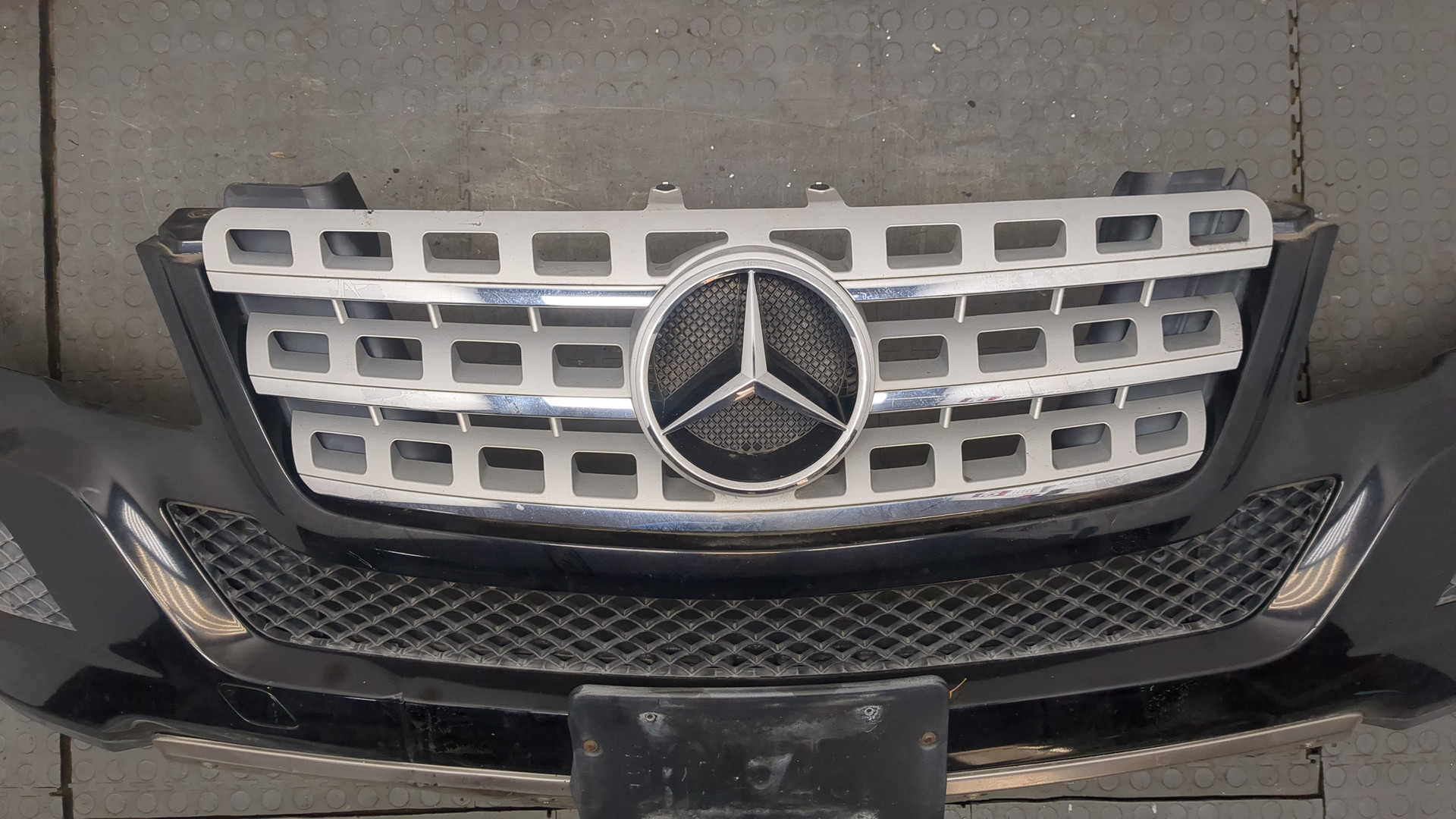 Бампер передний