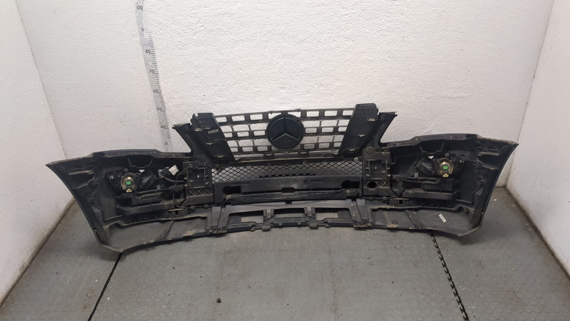 Бампер передний