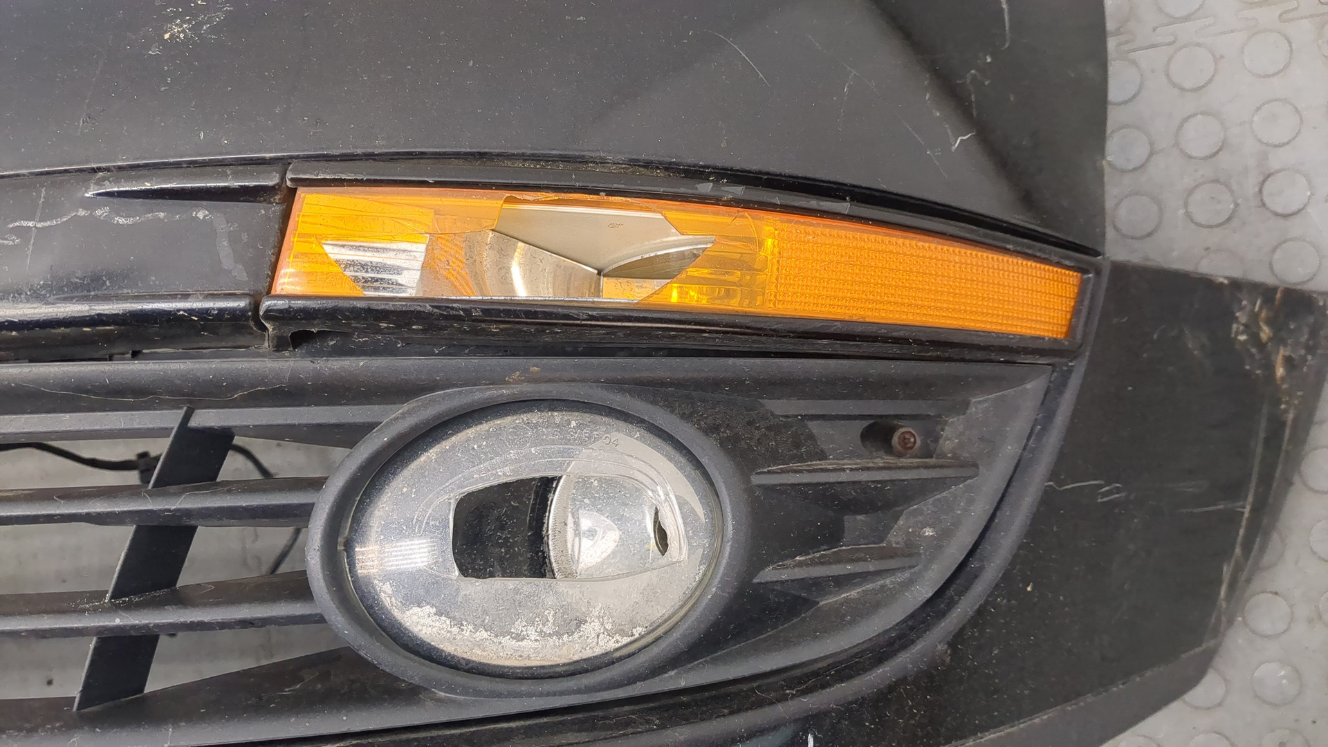 Бампер передний