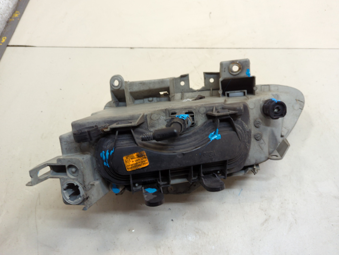 Фара правая