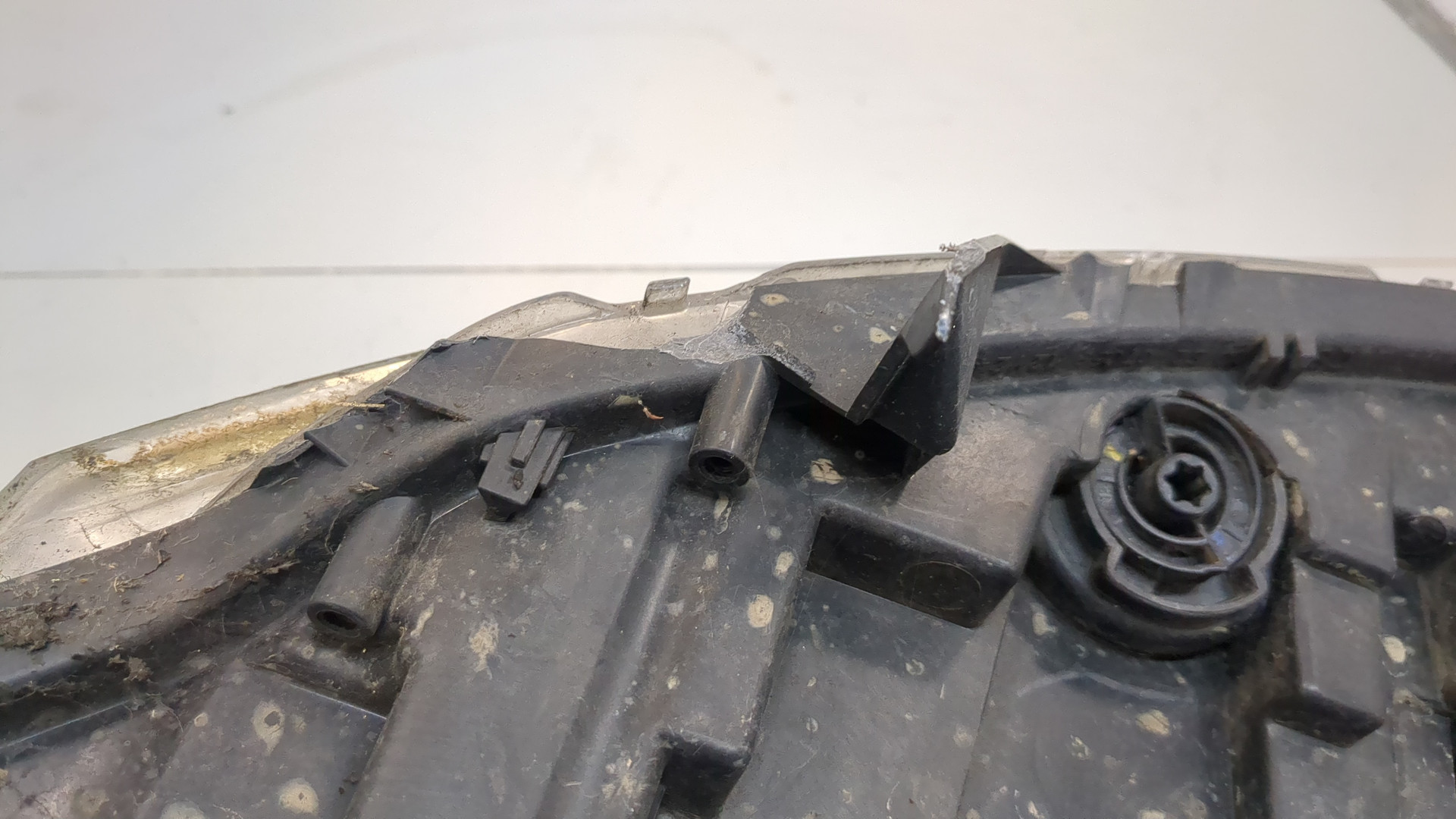 Фара правая