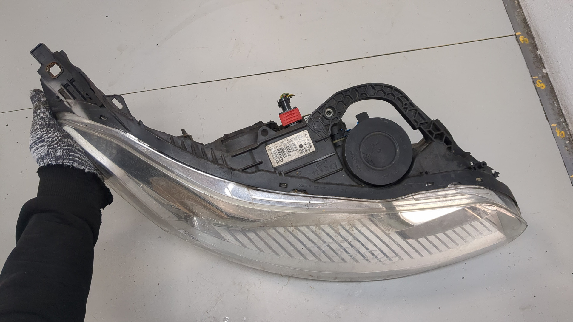 Фара правая