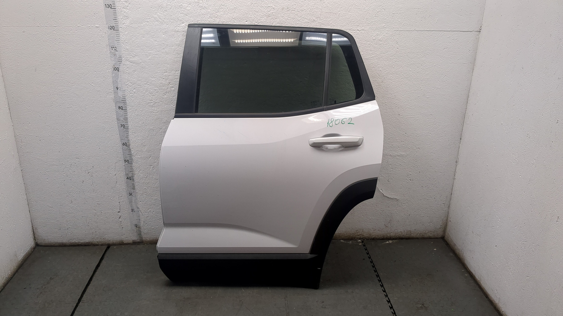 Дверь задняя левая