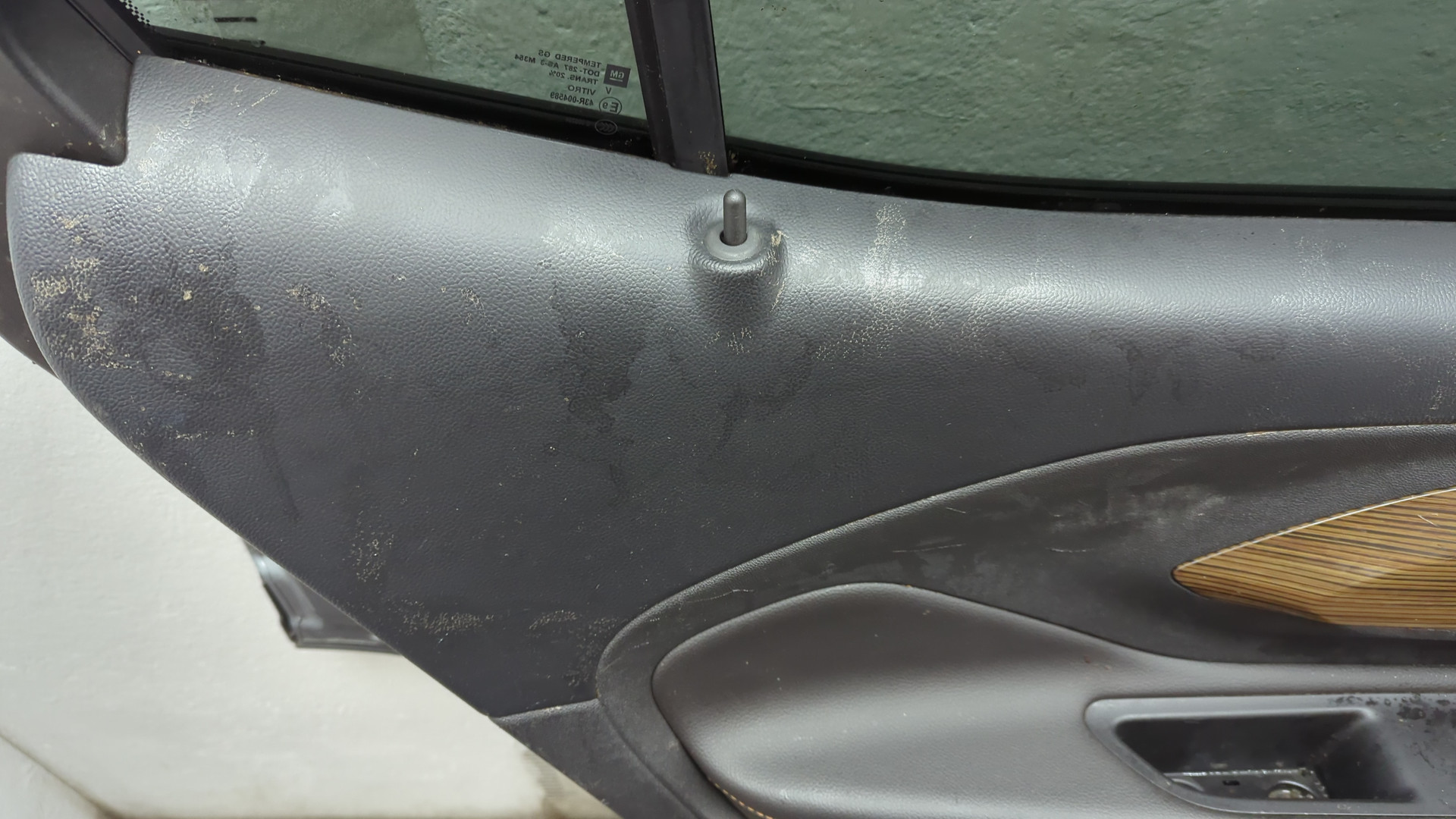 Дверь задняя левая