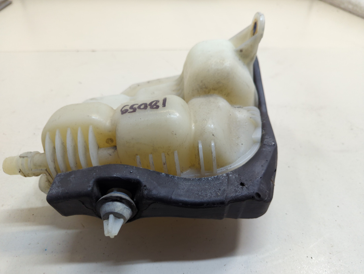 Бачок расширительный