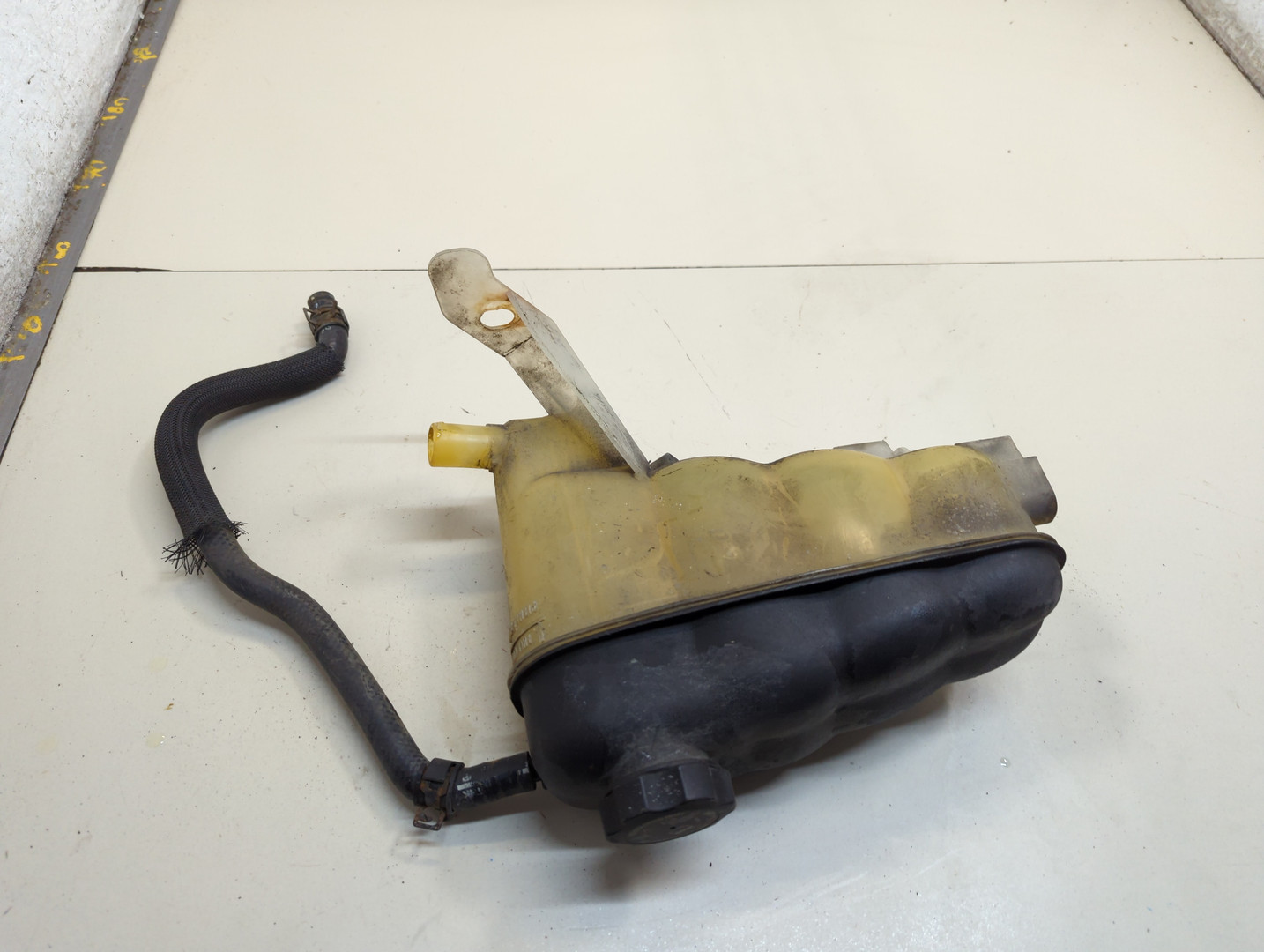 Бачок расширительный