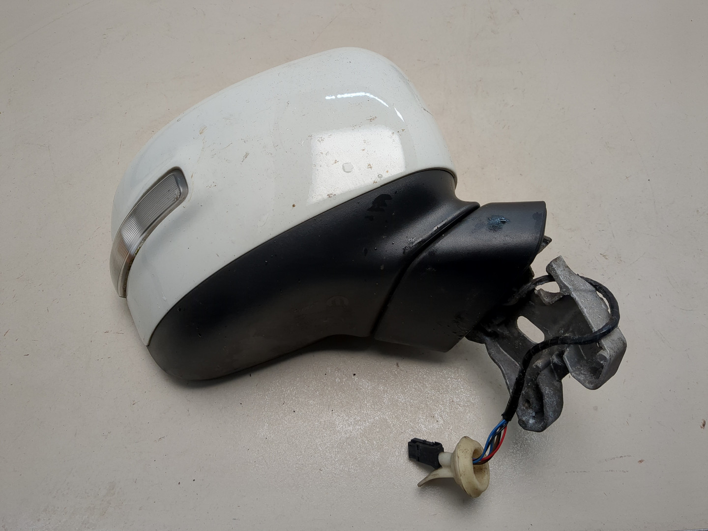 Зеркало правое электрическое