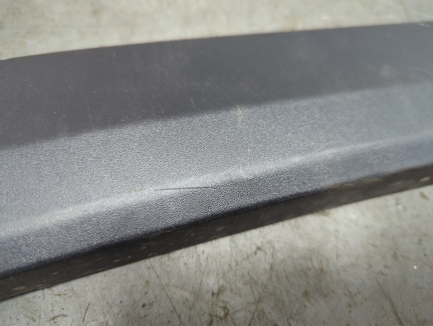 Накладка переднего крыла левого