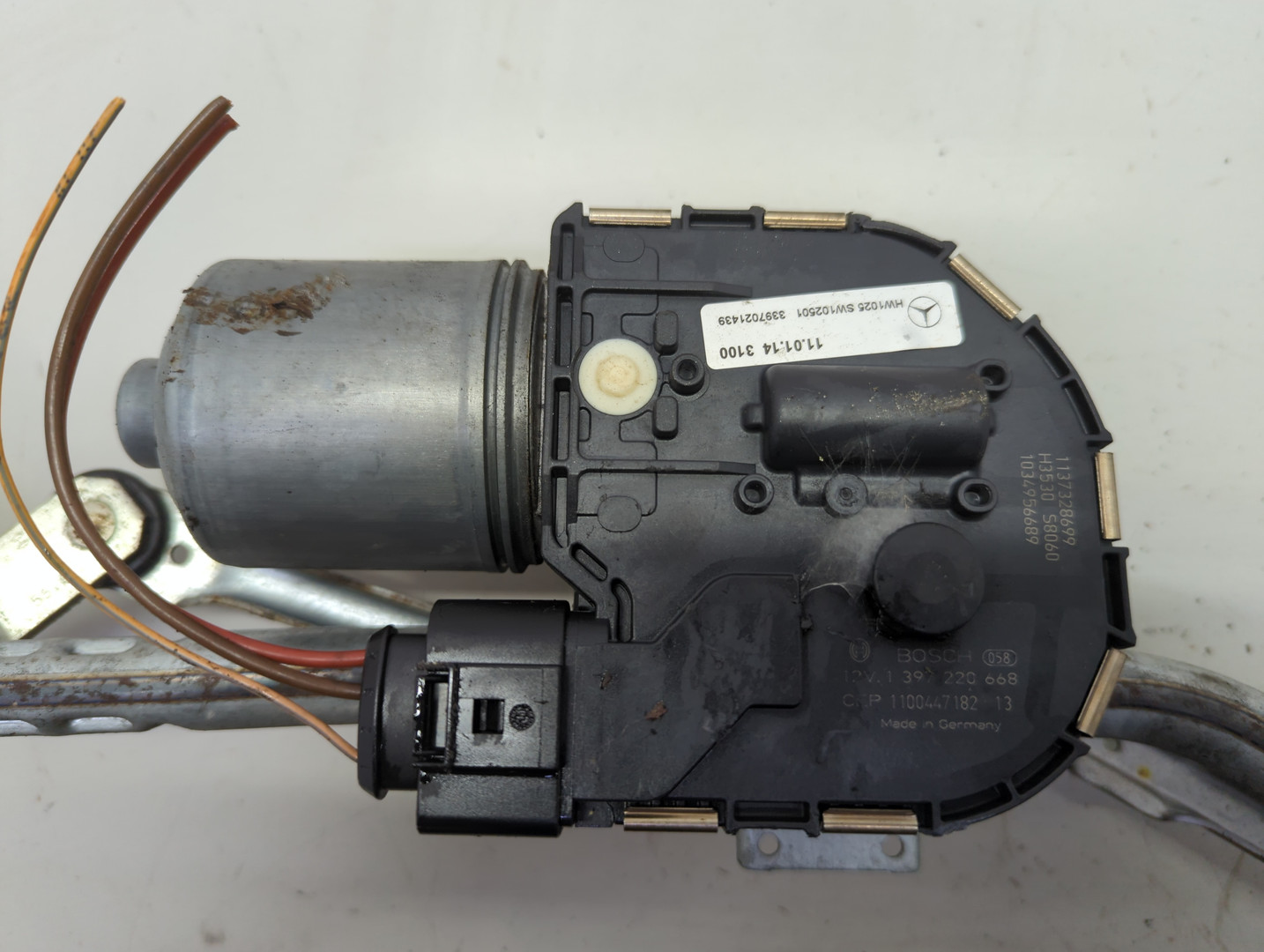 Трапеция стеклоочистителей