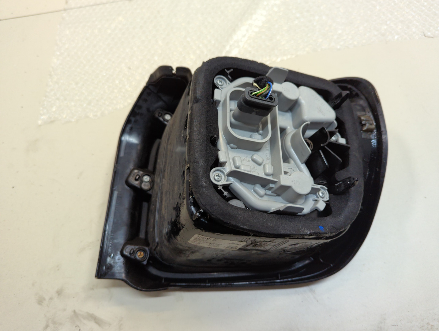 Фонарь задний левый