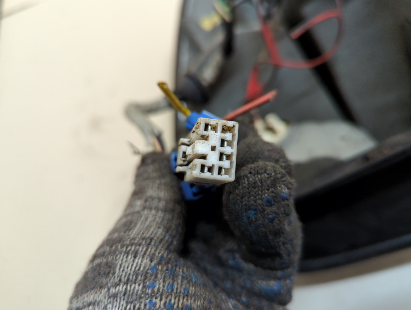 Фонарь задний левый