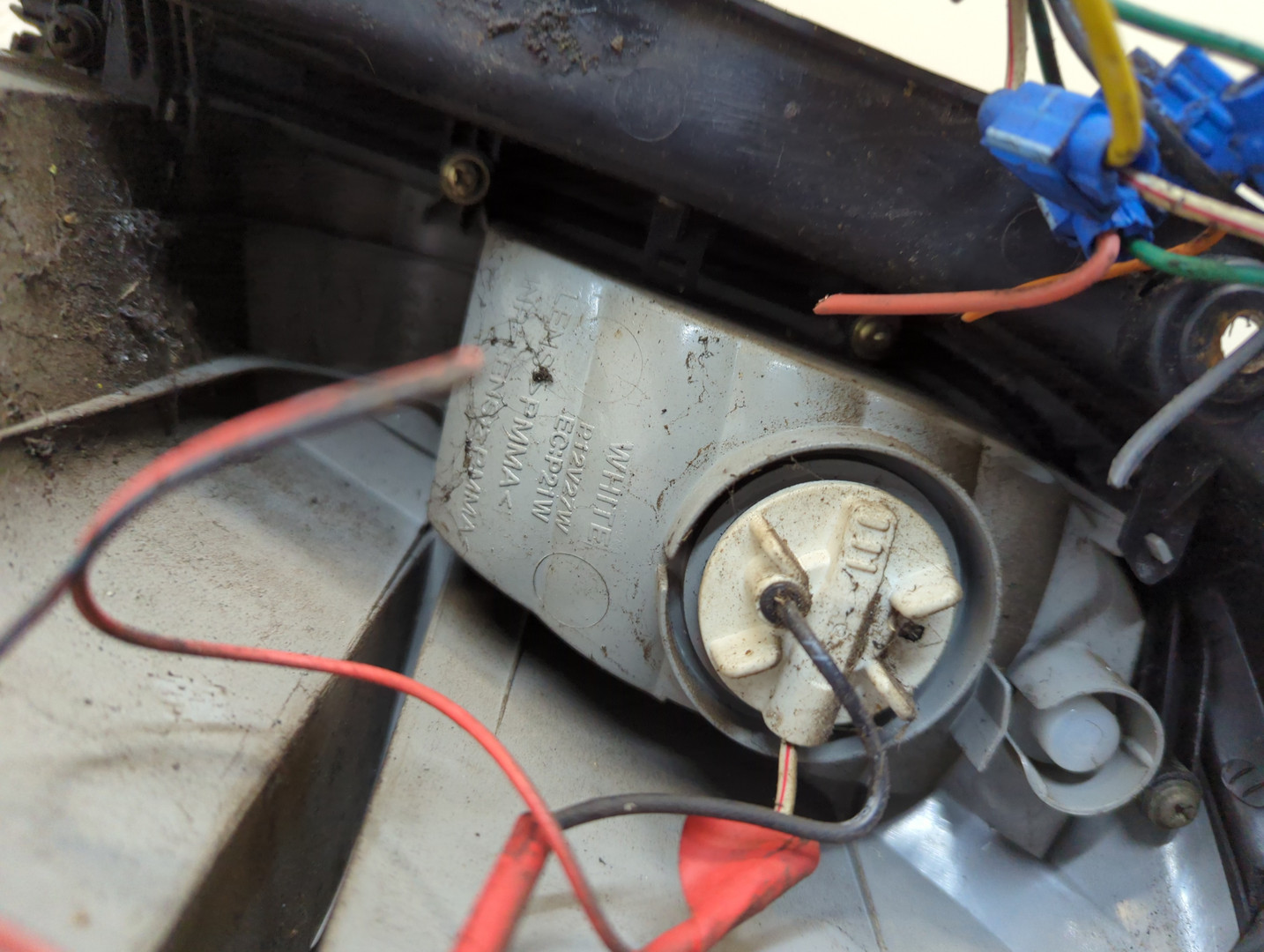 Фонарь задний левый