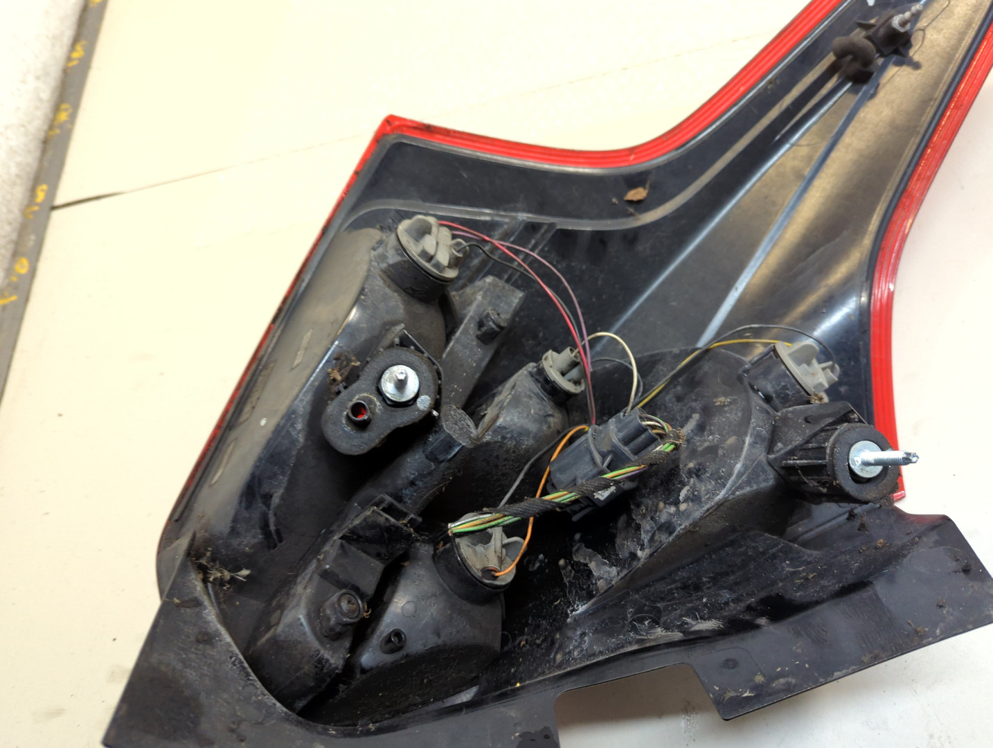 Фонарь задний правый