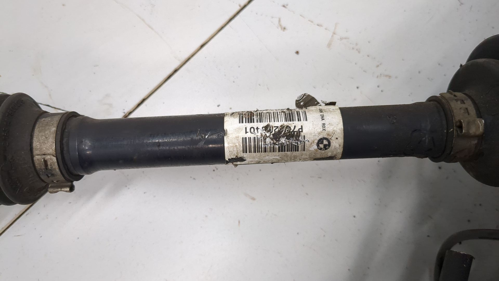 Кулак поворотный передний правый