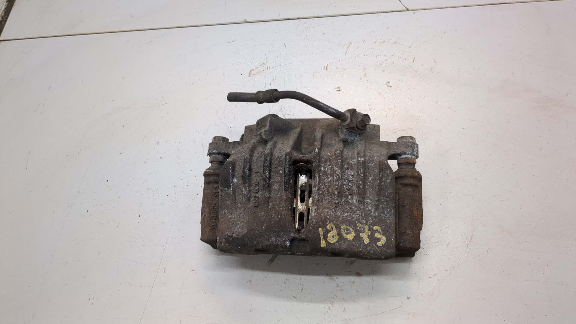 Суппорт передний правый