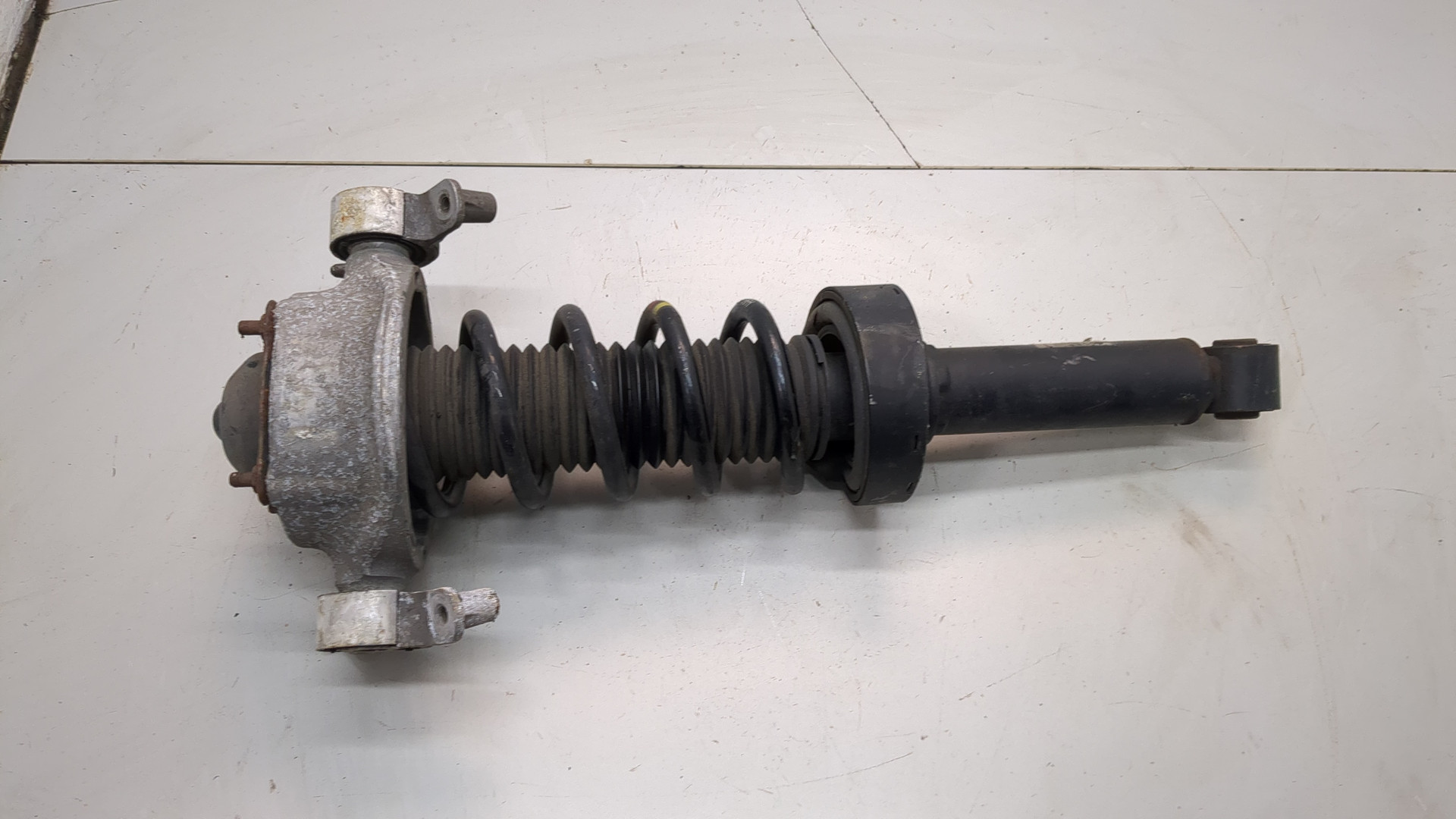 Амортизатор задний (стойка)