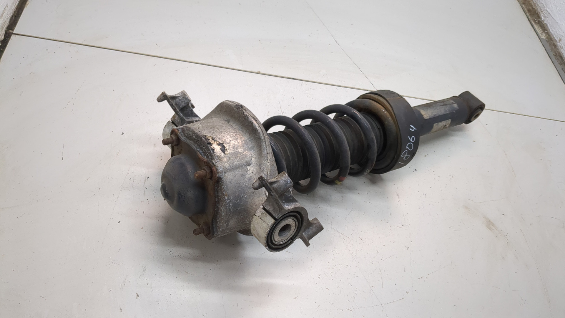 Амортизатор задний (стойка)