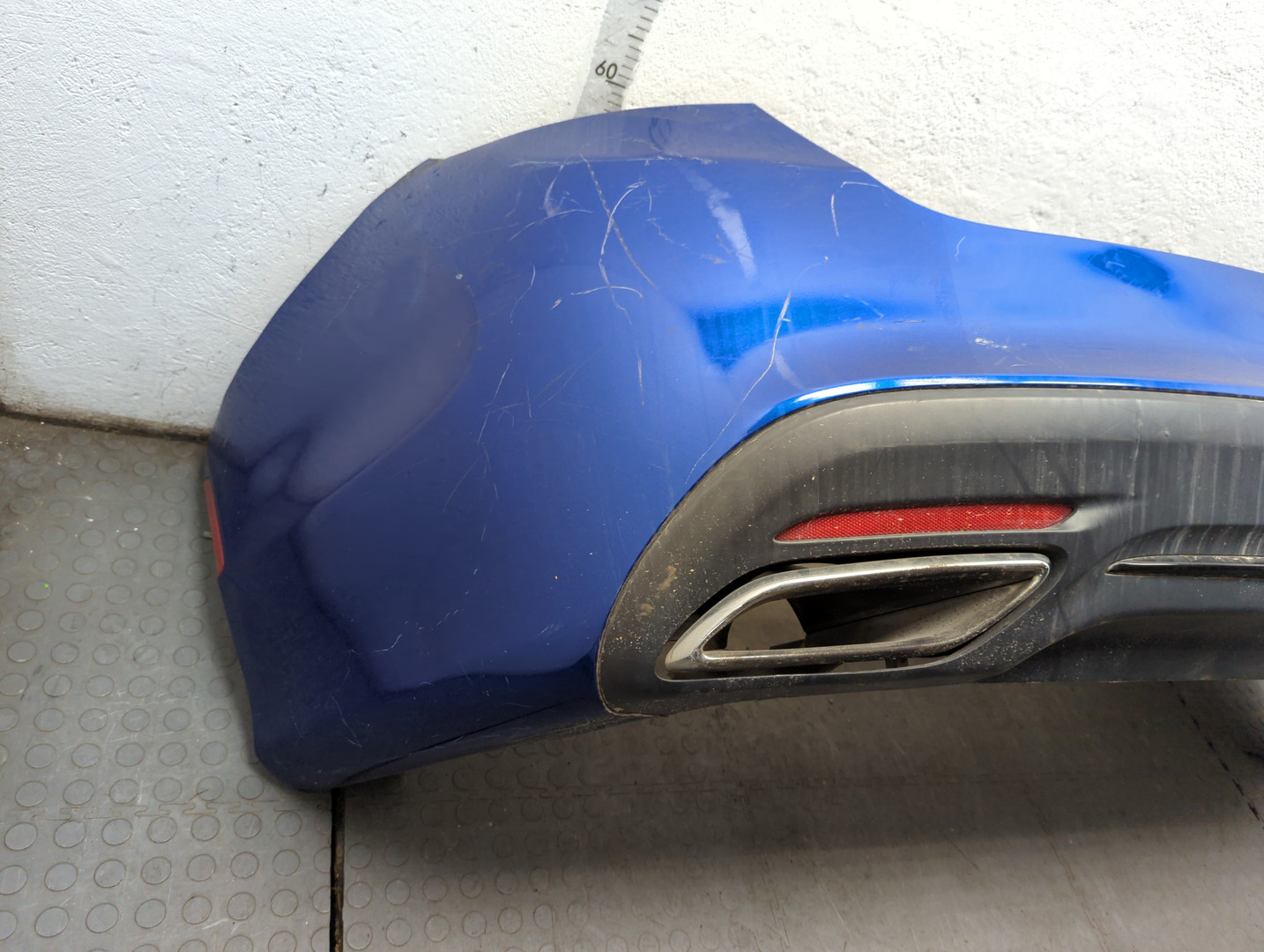 Бампер задний