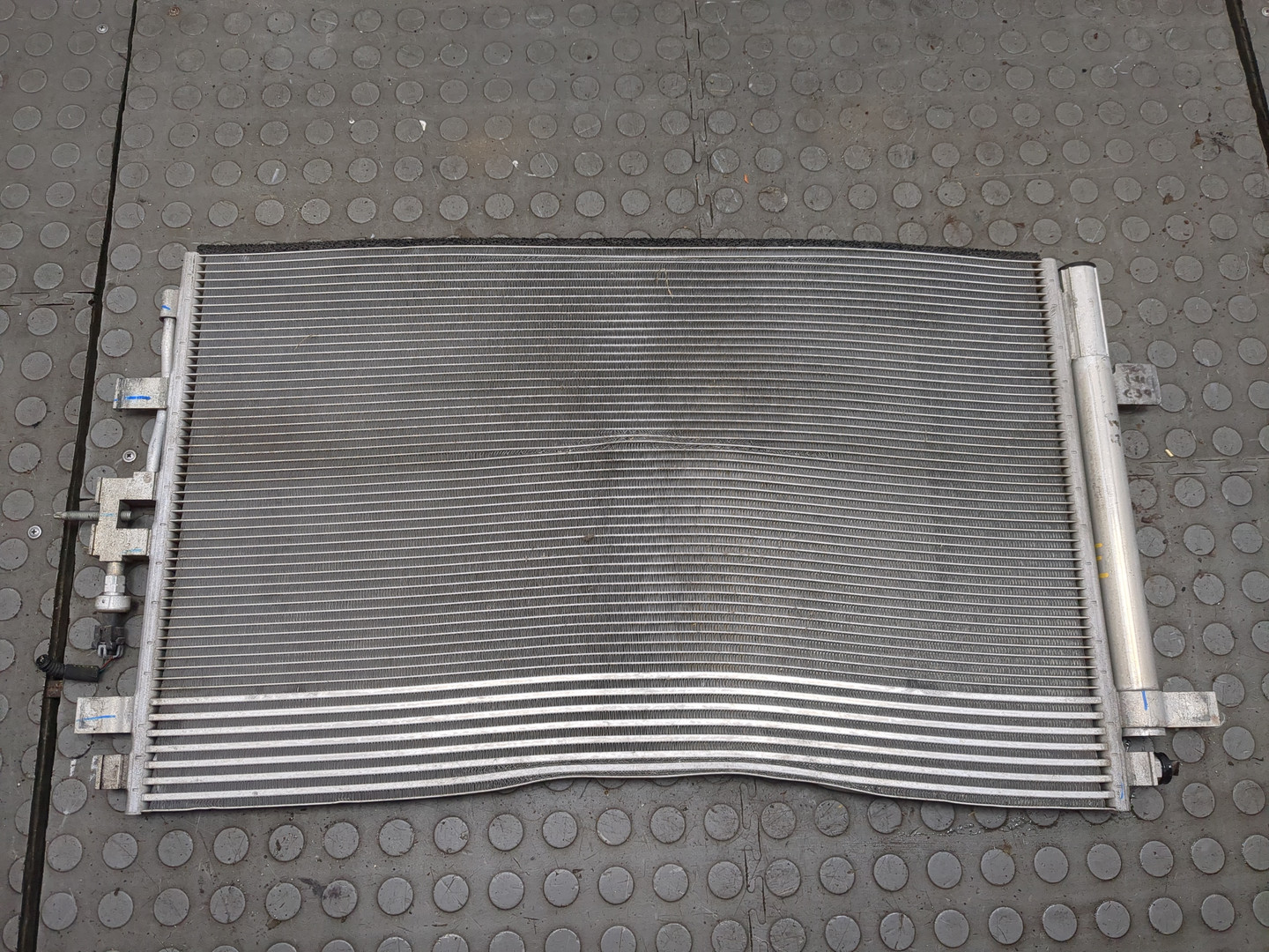 Радиатор кондиционера / конденсер