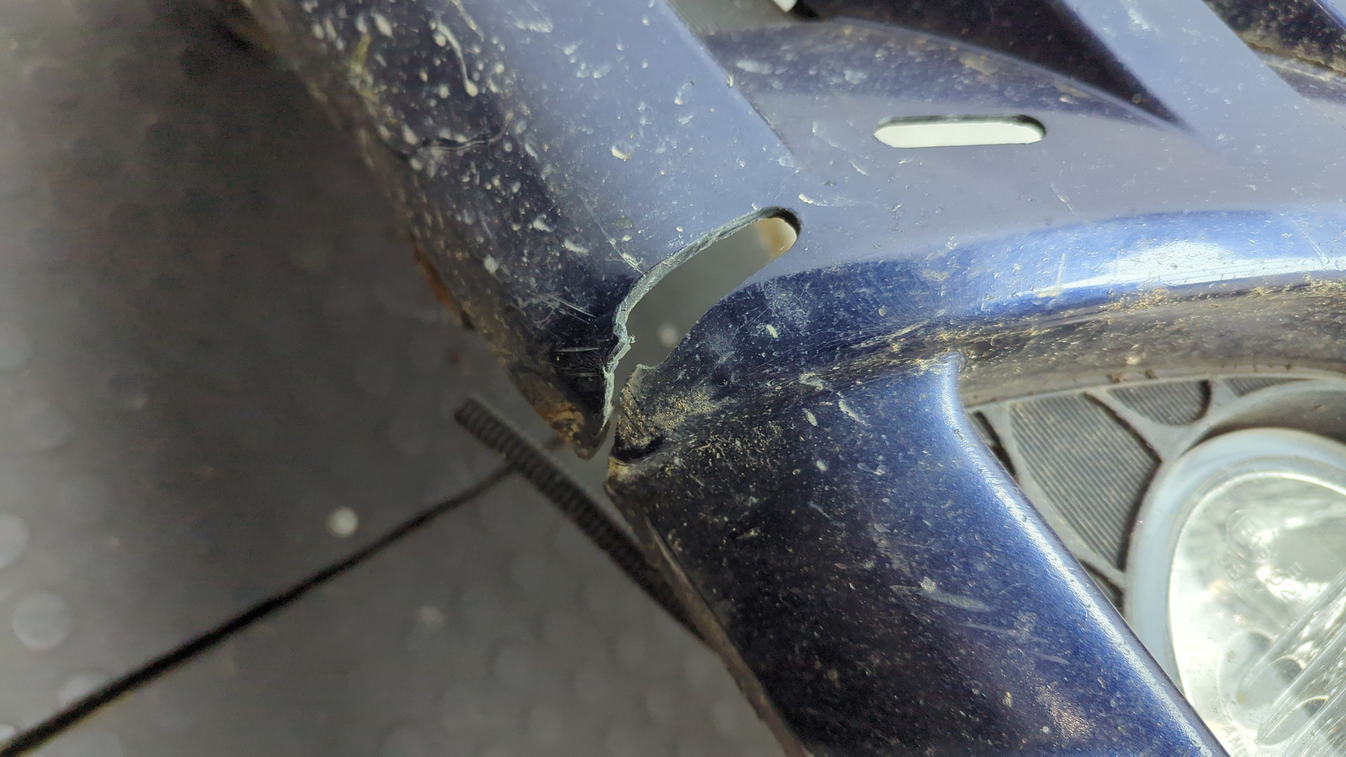 Бампер передний