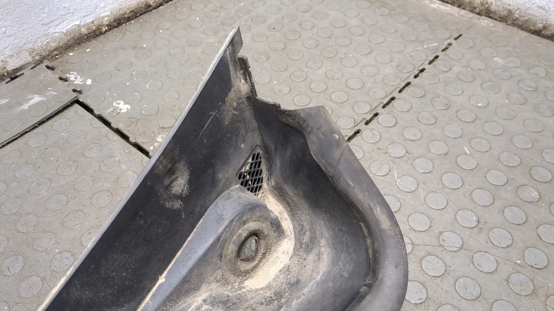 Решетка стеклоочистителей (Жабо)