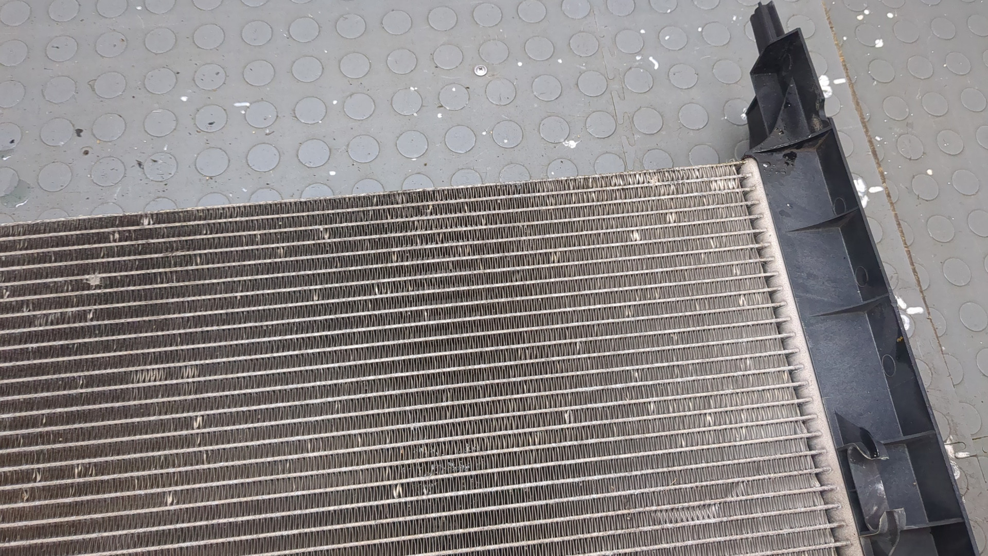 Радиатор кондиционера / конденсер