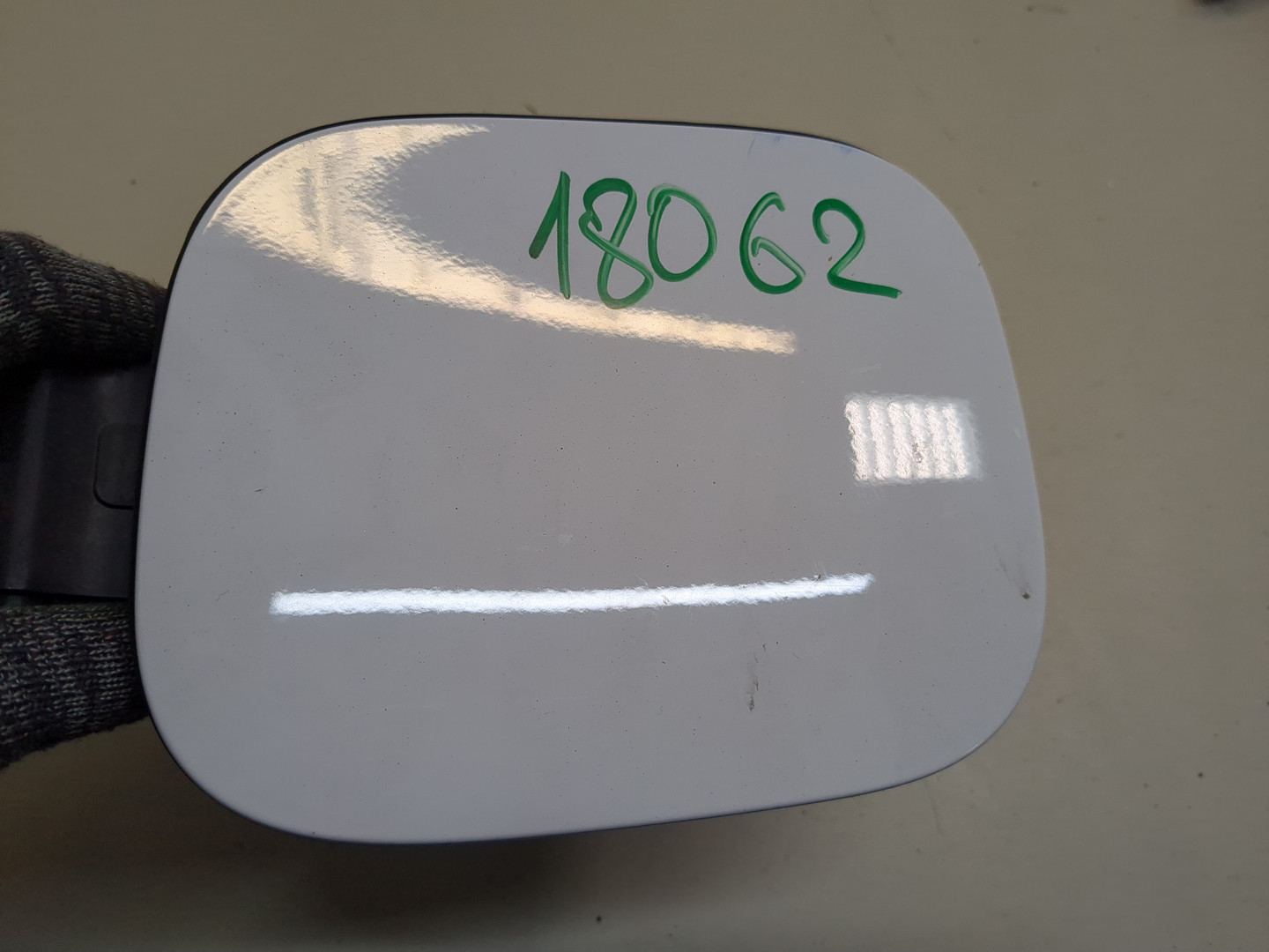 Лючок бензобака