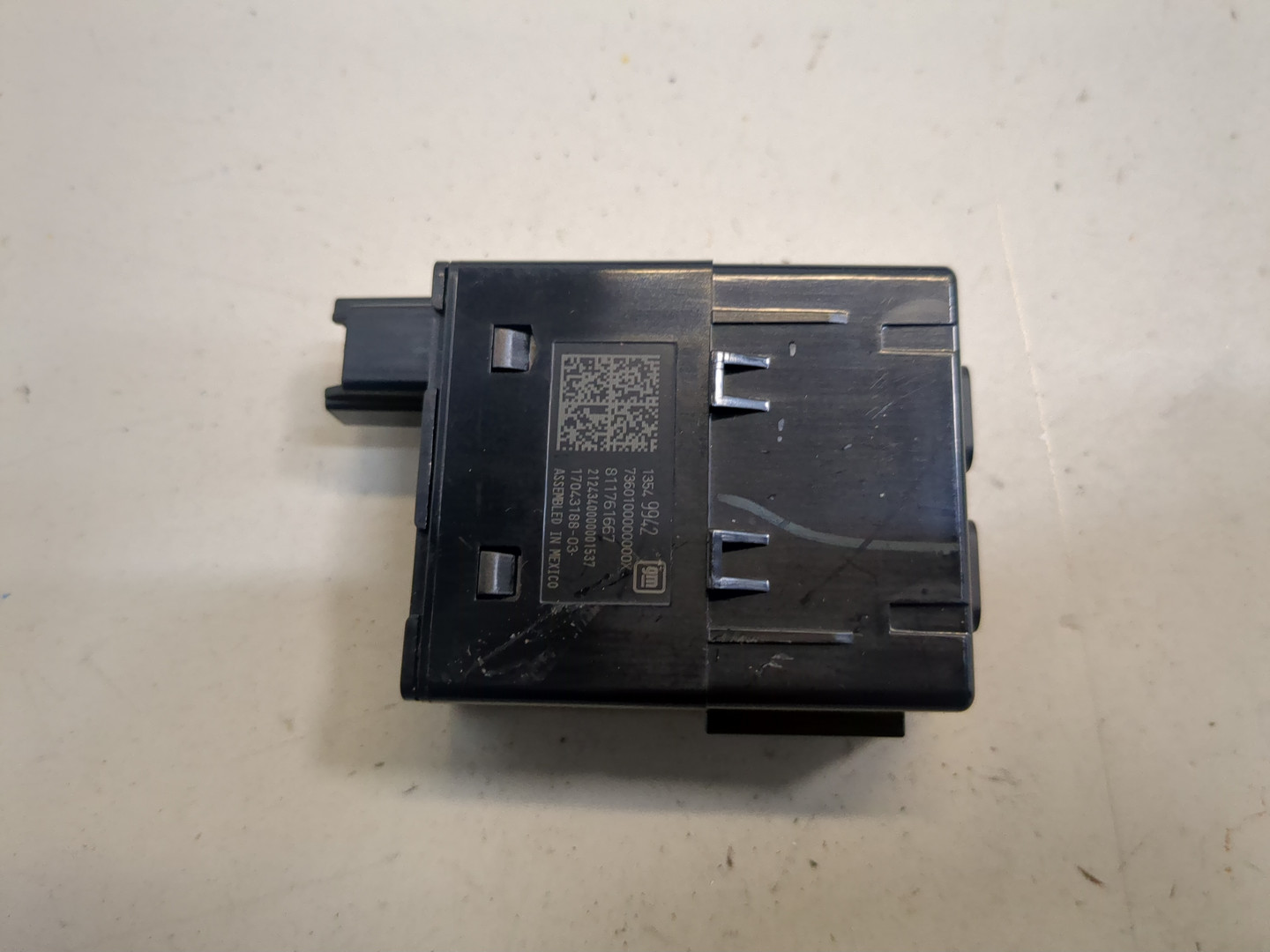 Гнездо AUX / USB IN