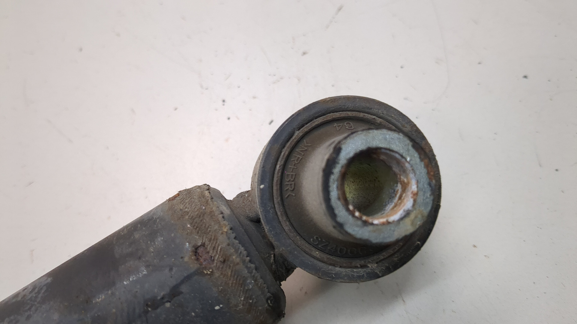 Амортизатор задний (стойка)