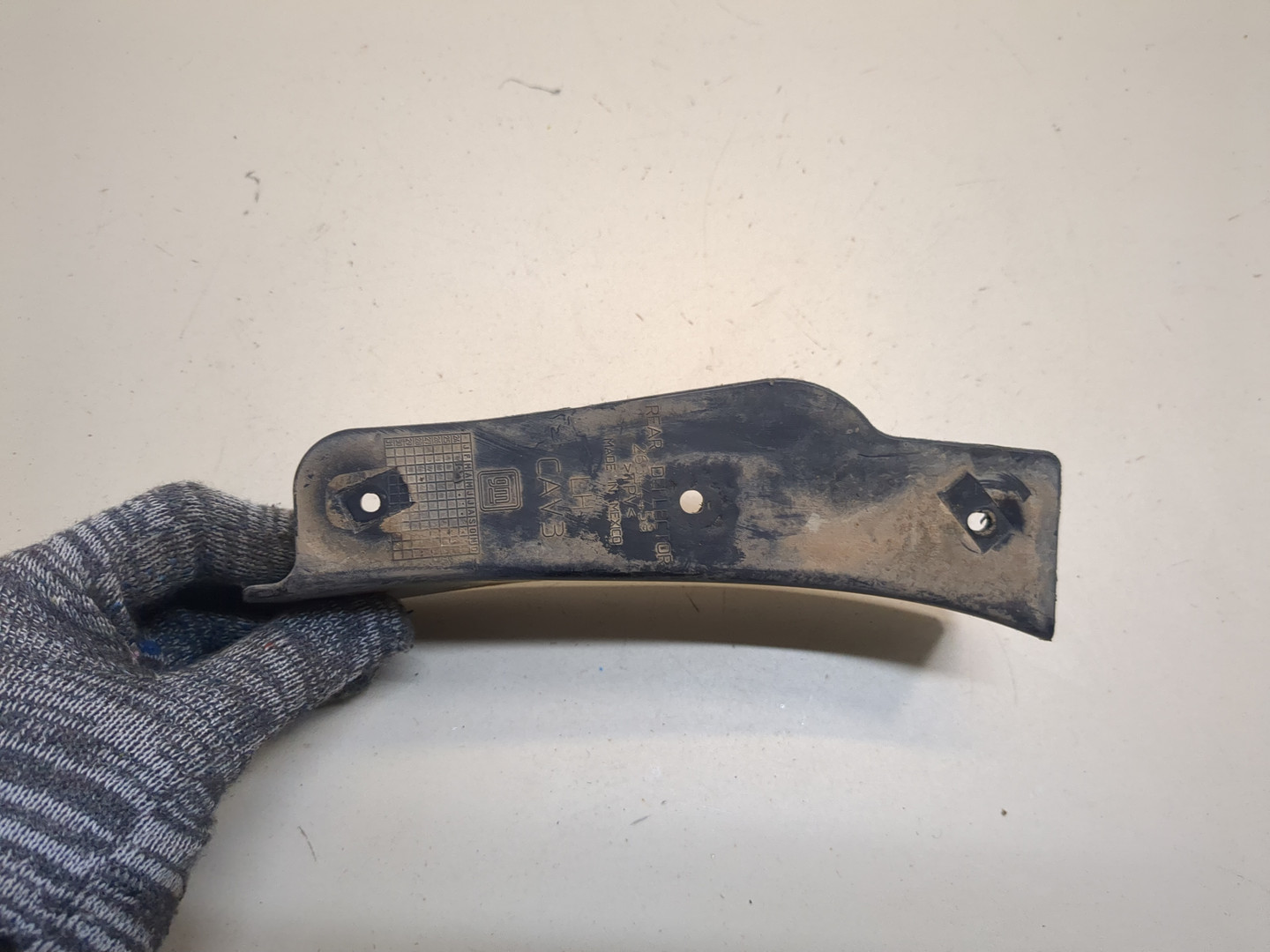 Брызговик задний левый