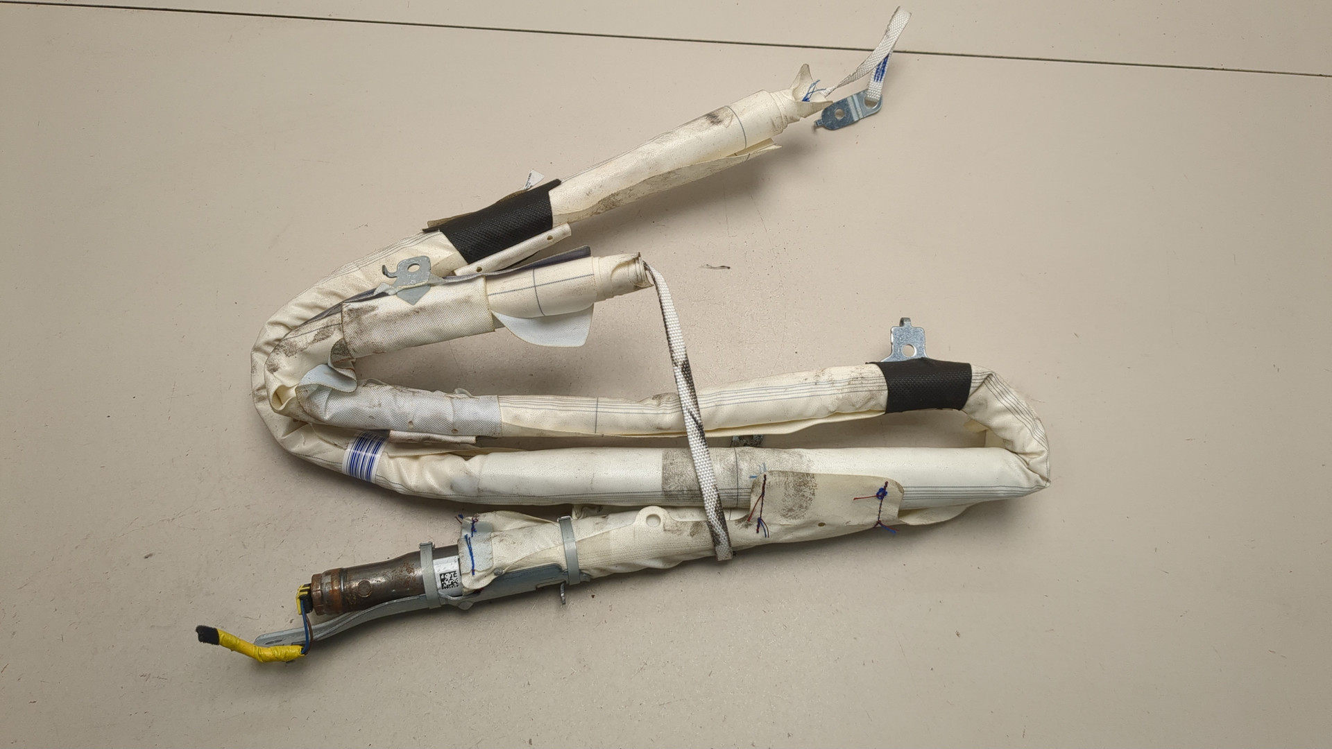 Подушка безопасности боковая (шторка)