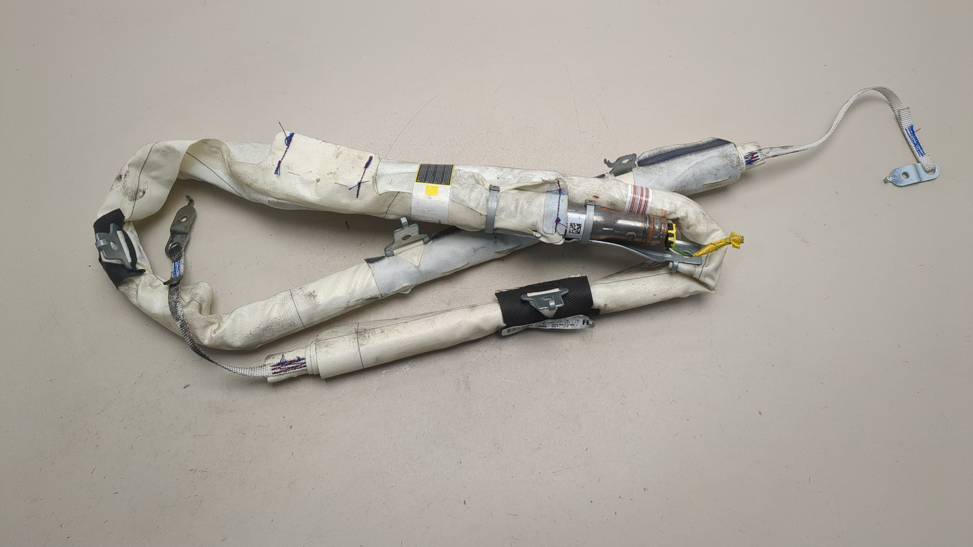 Подушка безопасности боковая (шторка)