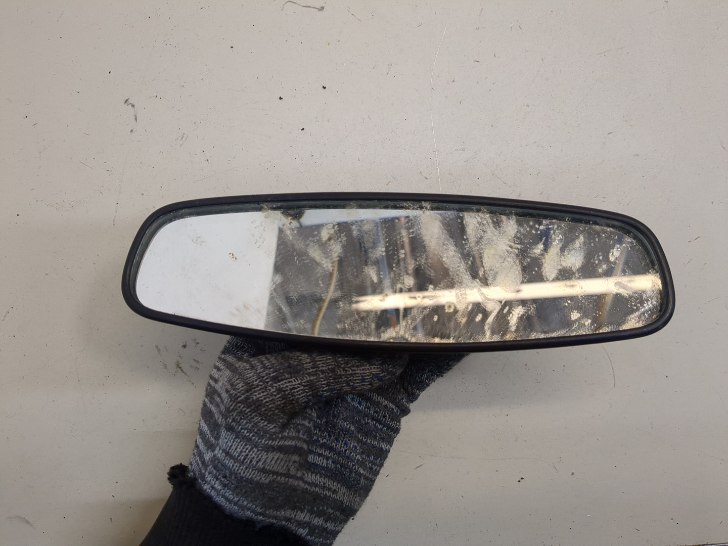 Зеркало заднего вида