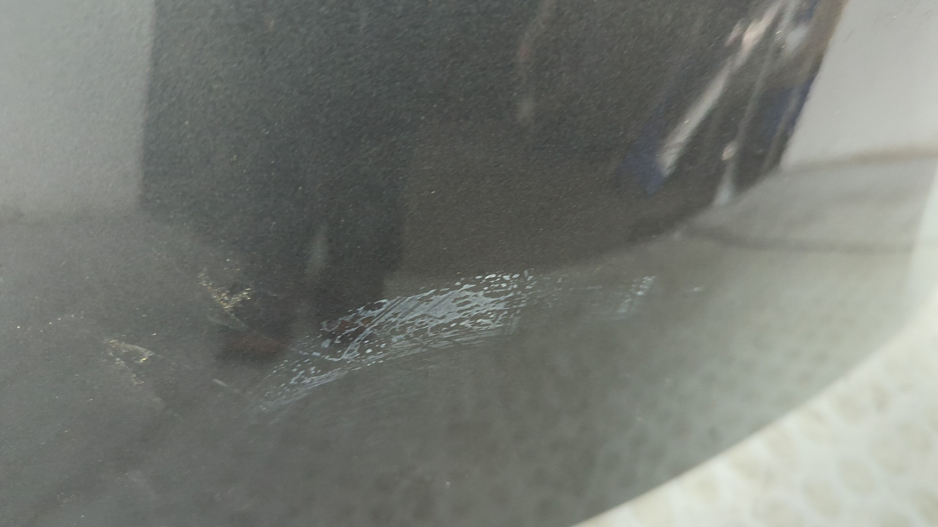 Крыло переднее правое