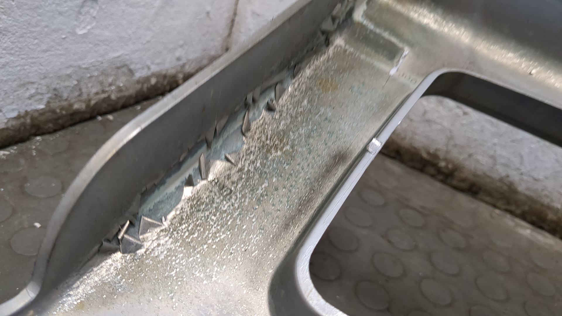 Решетка радиатора