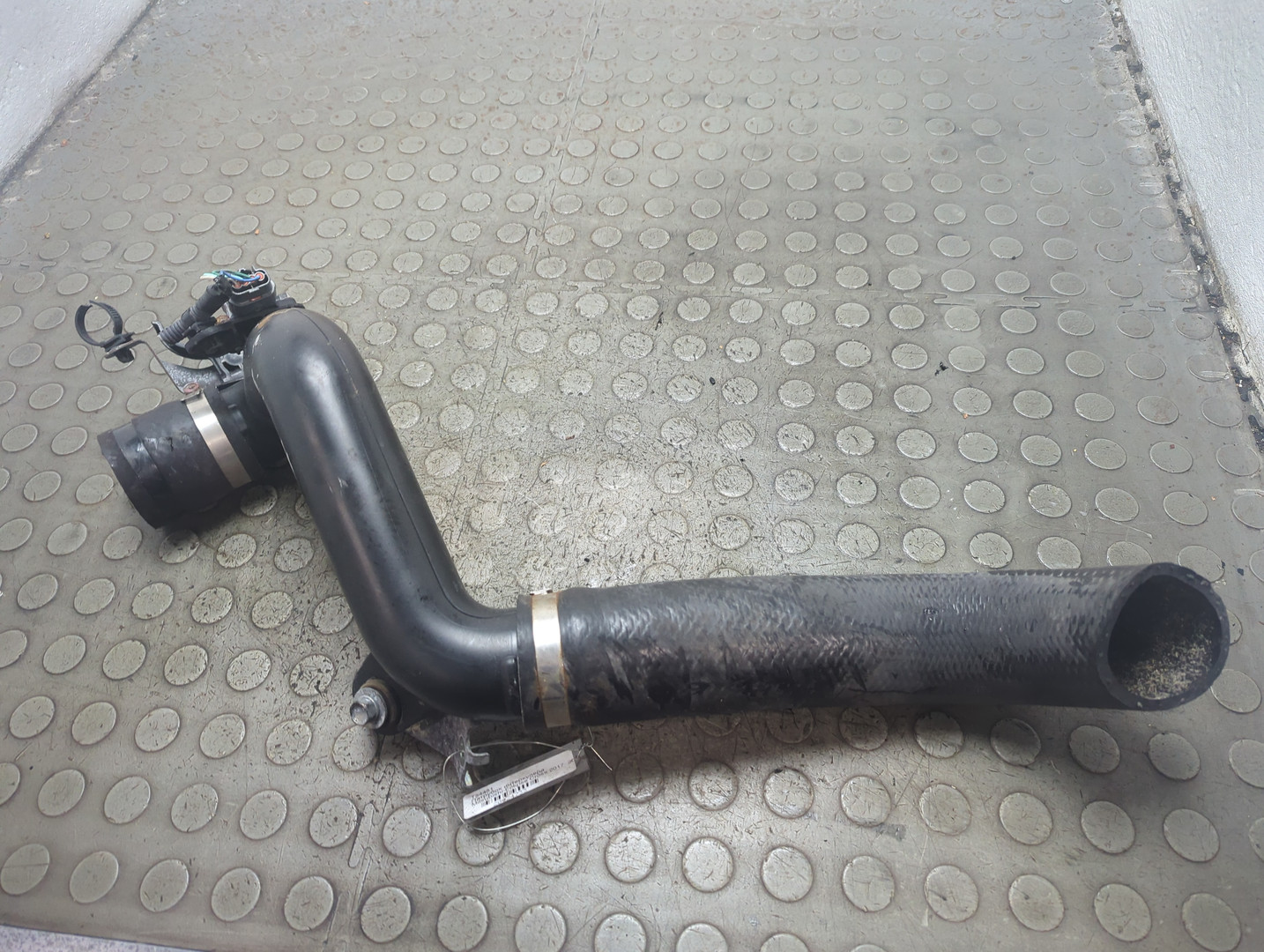 Патрубок интеркулера