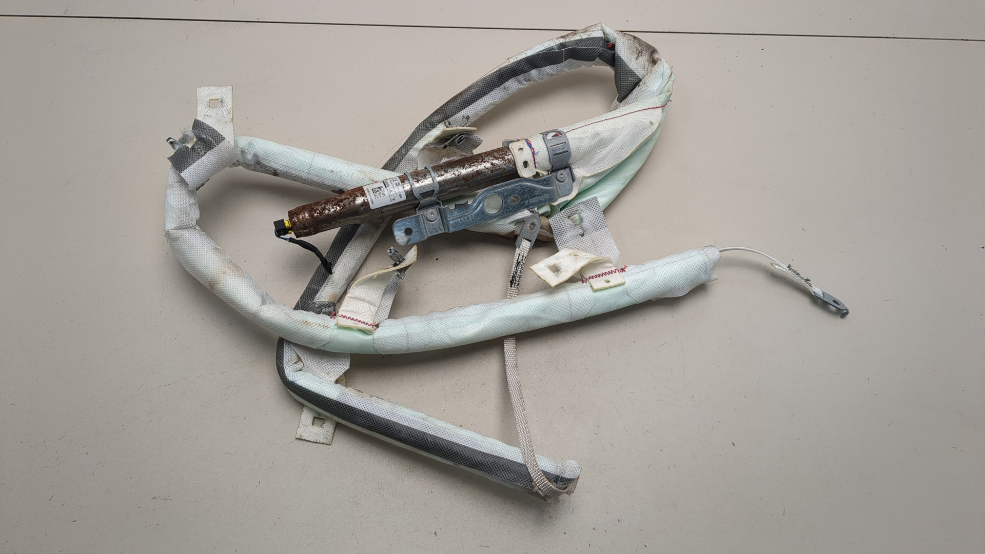 Подушка безопасности боковая (шторка)