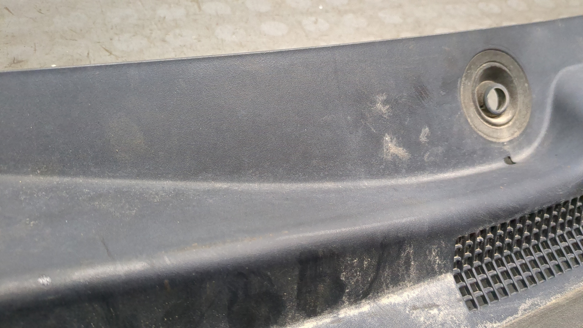 Решетка стеклоочистителей (Жабо)